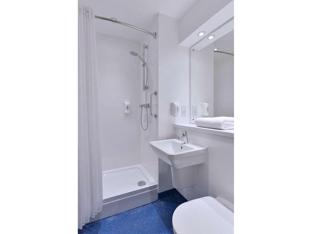 Travelodge Ipswich Stowmarket Haughley Room photo